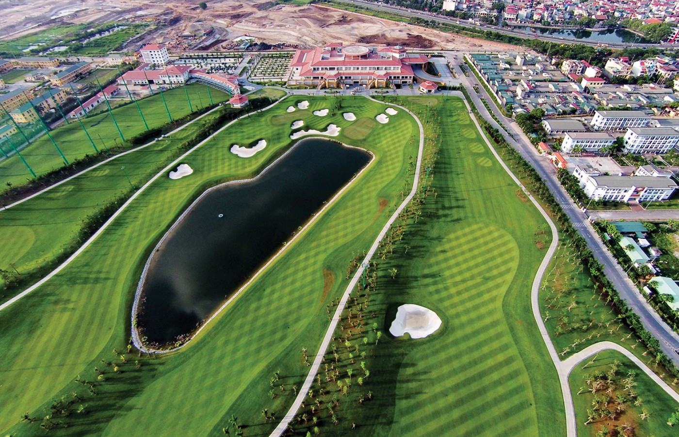 LONG BIEN GOLF COURSE