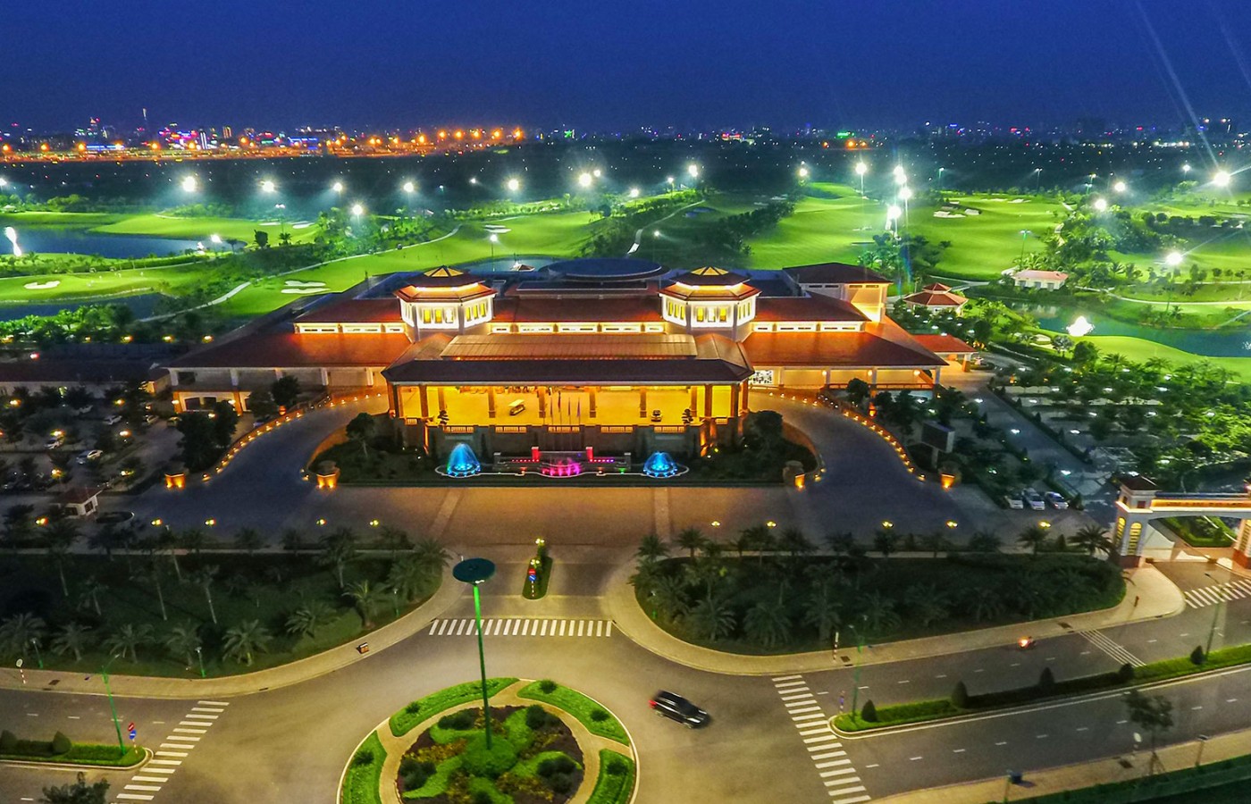 TAN SON NHAT GOLF COURSE