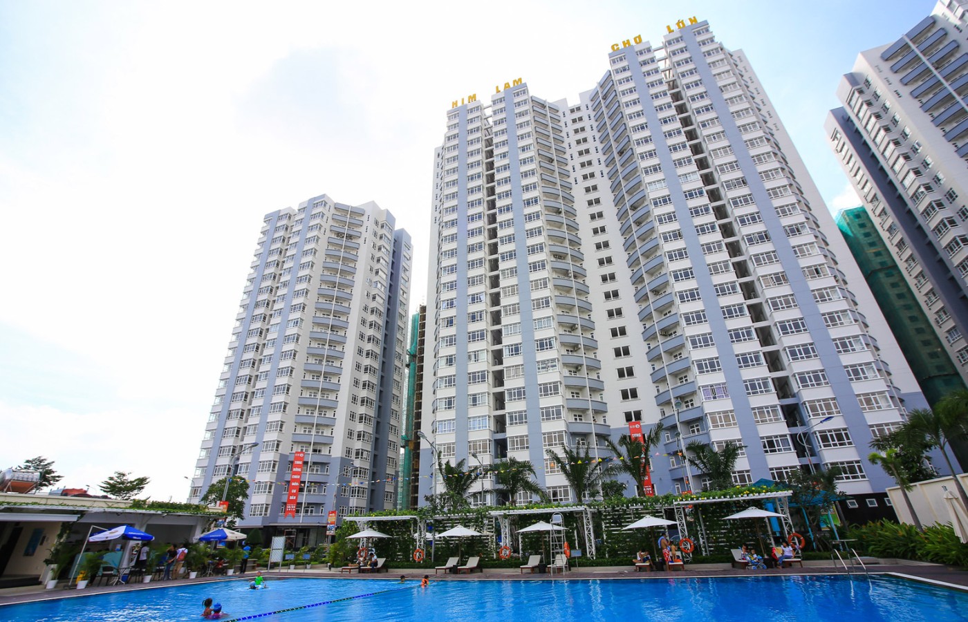 HIM LAM CHO LON APARTMENT