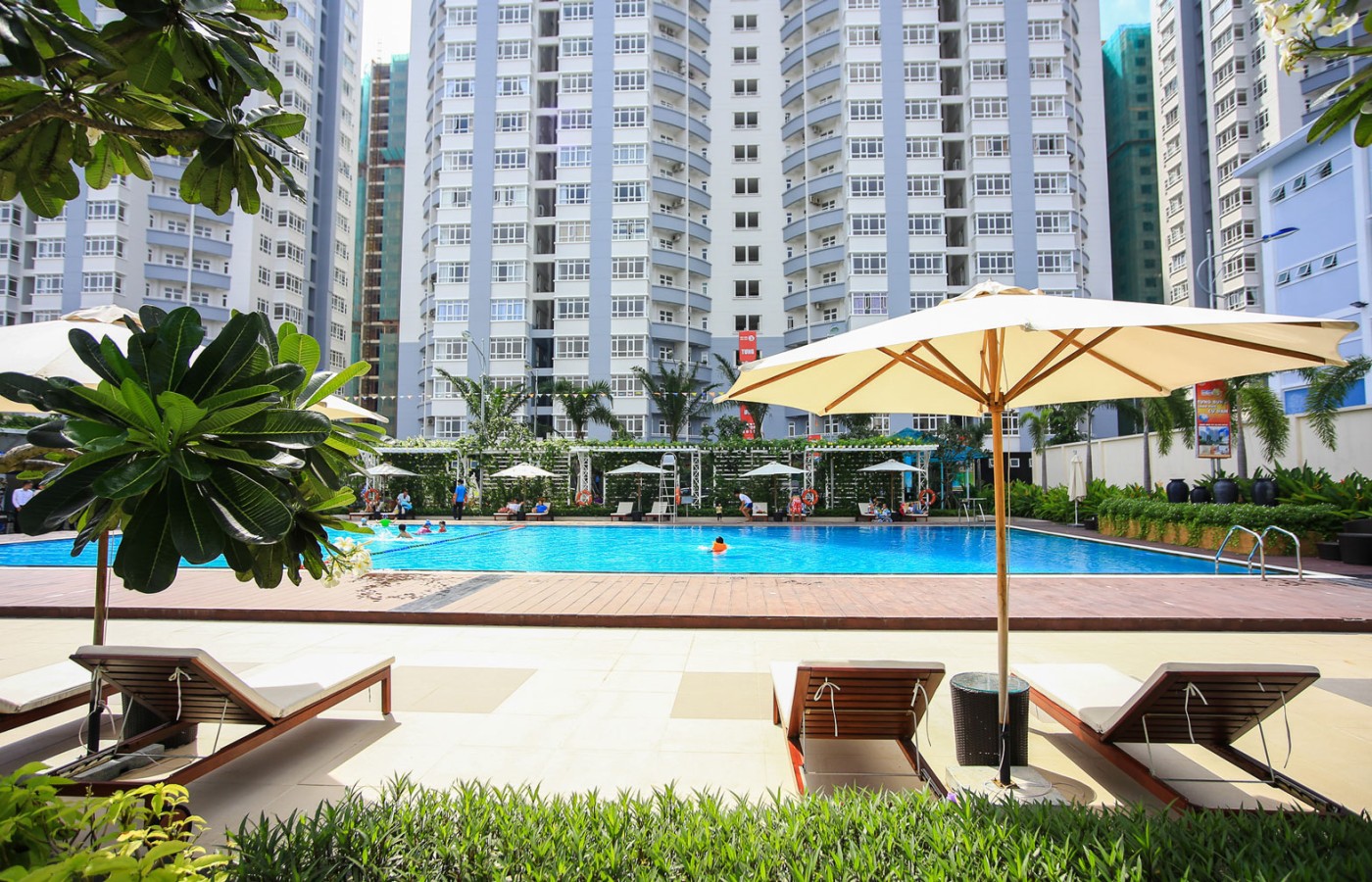 HIM LAM CHO LON APARTMENT