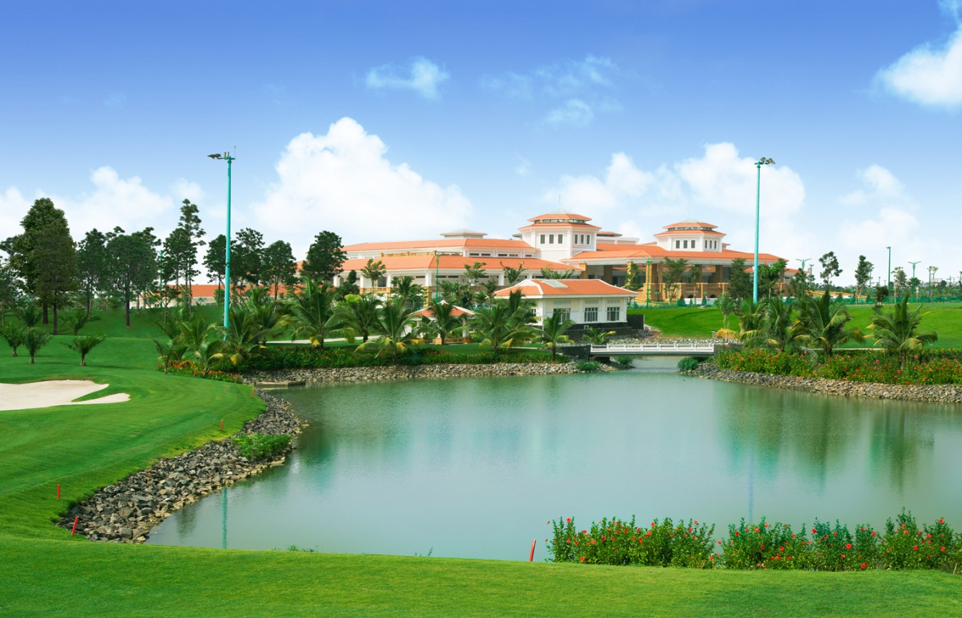 TAN SON NHAT GOLF COURSE